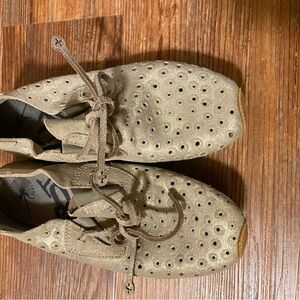 OTBT Perforated Tan Athletic Shoes